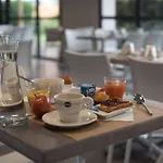 Hotel Zenitude Hôtel-résidences Métropole