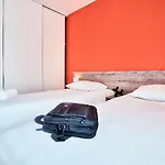 Comfort Metropole Отель