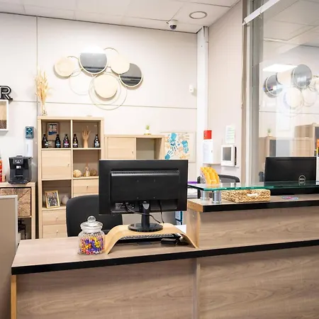 Hotel Zenitude Hôtel-résidences Métropole 3*