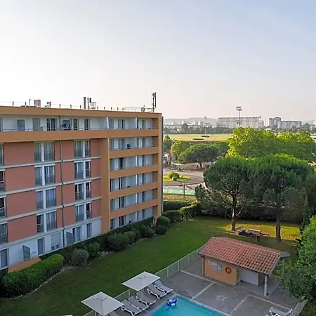 Ξενοδοχείο με διαμερίσματα Comfort Metropole