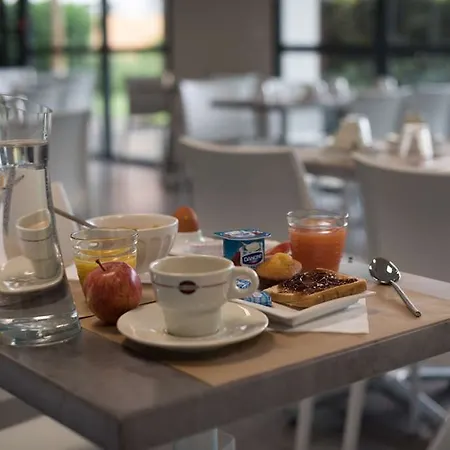 Hotel Comfort Metropole