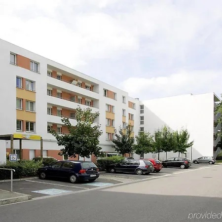 Ξενοδοχείο με διαμερίσματα Comfort Metropole 3*