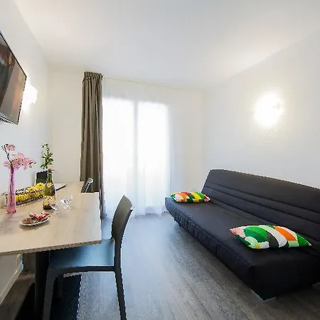 Hotel Comfort Metropole 3*