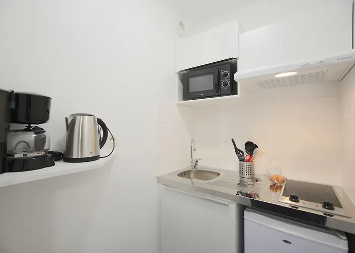 Hotel Zenitude Hôtel-résidences Métropole