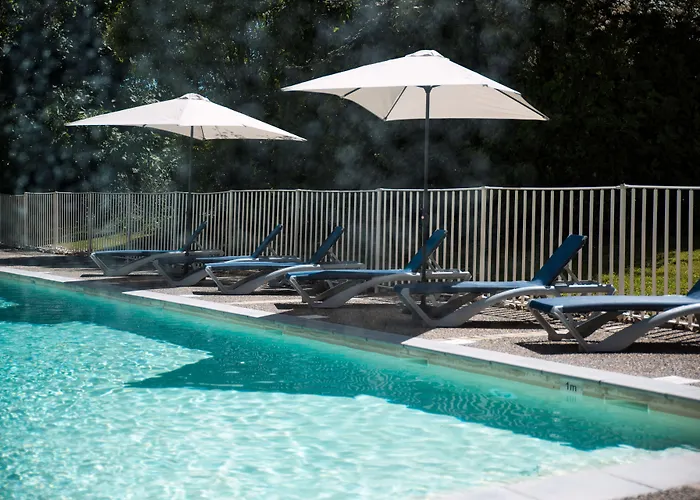 Zenitude Hôtel-résidences Métropole Hotel