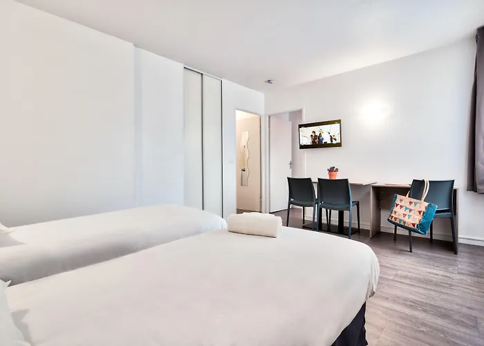 Zenitude Hôtel-résidences Métropole 3*