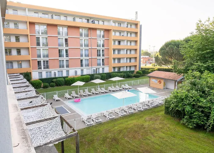 Hotel Zenitude Hôtel-résidences Métropole 3*