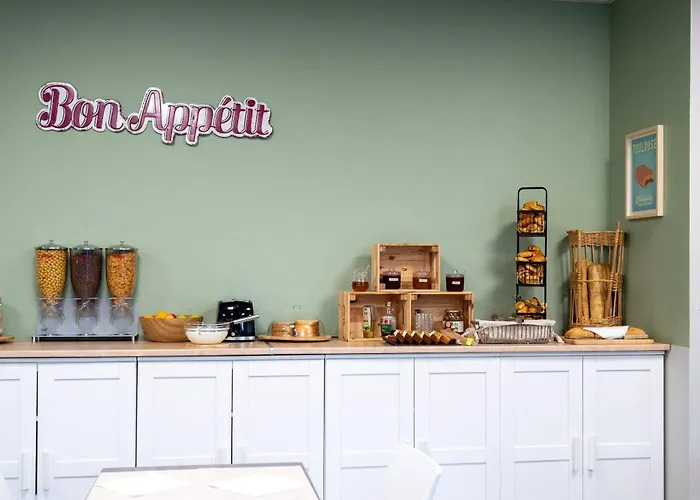 فندق Comfort Metropole 3*