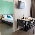 Comfort Metropole 3*