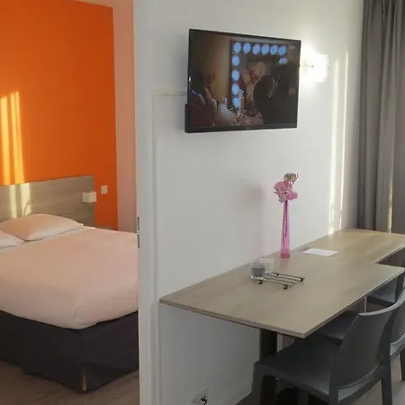 Comfort Metropole 3*